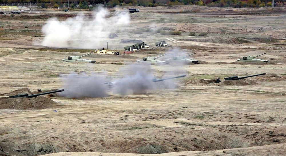 Defense Ministry: Armenia-Azerbaijan clashes continue all night