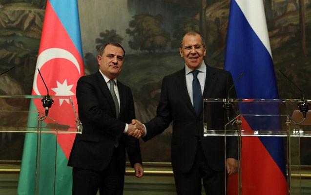 Azerbaijani, Russian FMs meet