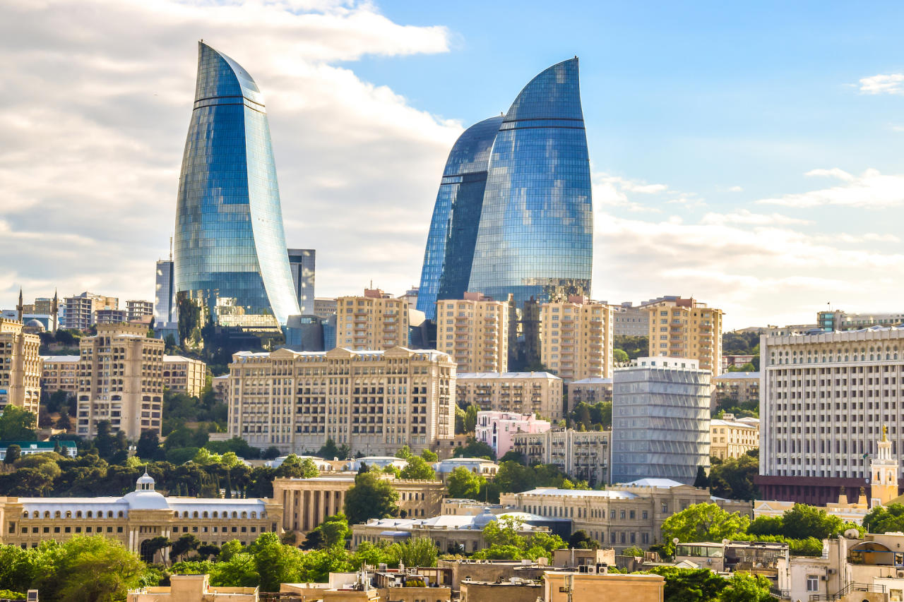 Baku awaits changeable cloudy weather