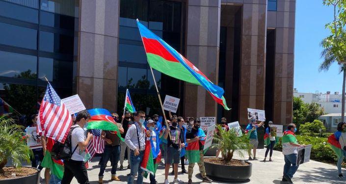 The slogan “Karabakh is Azerbaijan”  raised at the rally of the US President