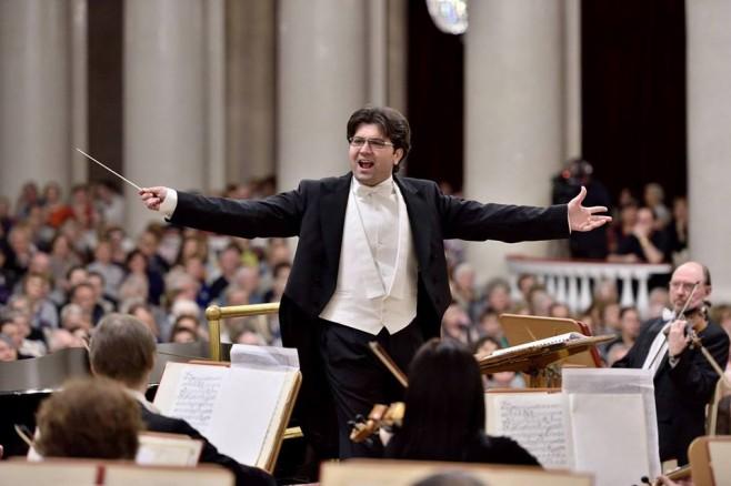National conductor to judge music festival in Russia