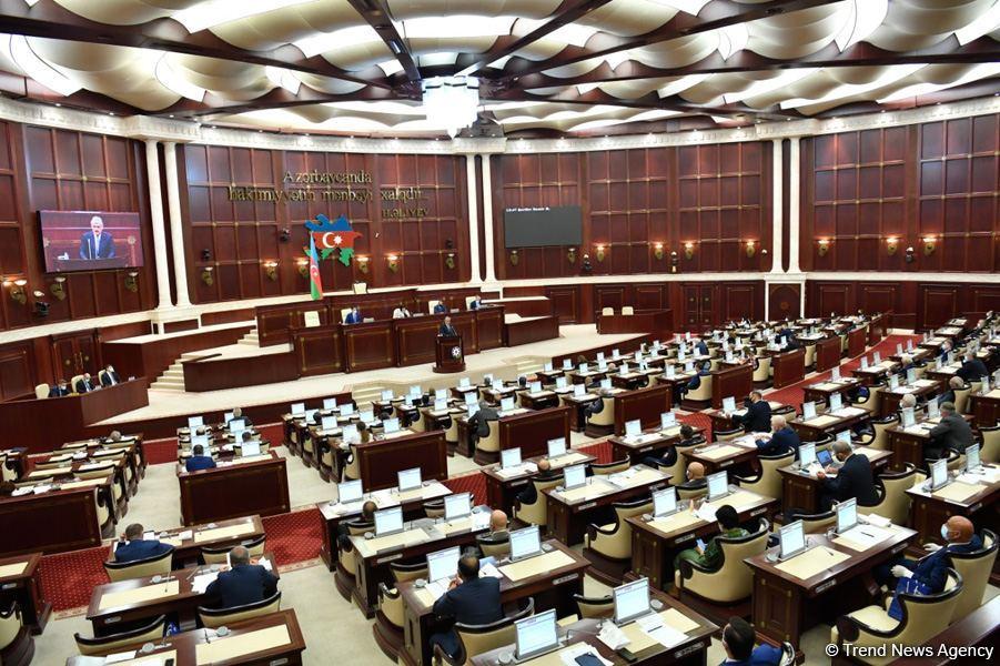 Azerbaijani parliament holds meeting on environmental situation in liberated lands