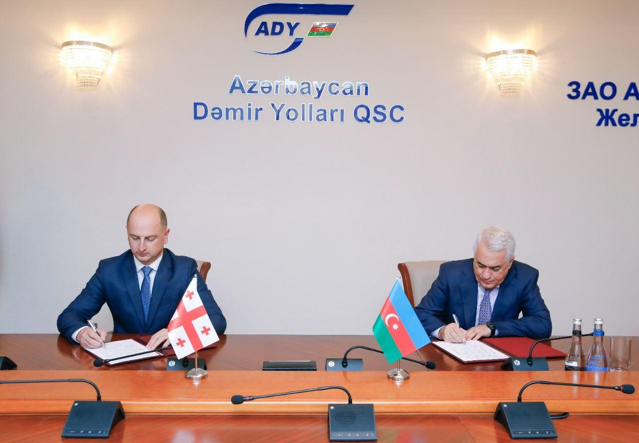 Azerbaijan, Georgia sign cargo transportation accord