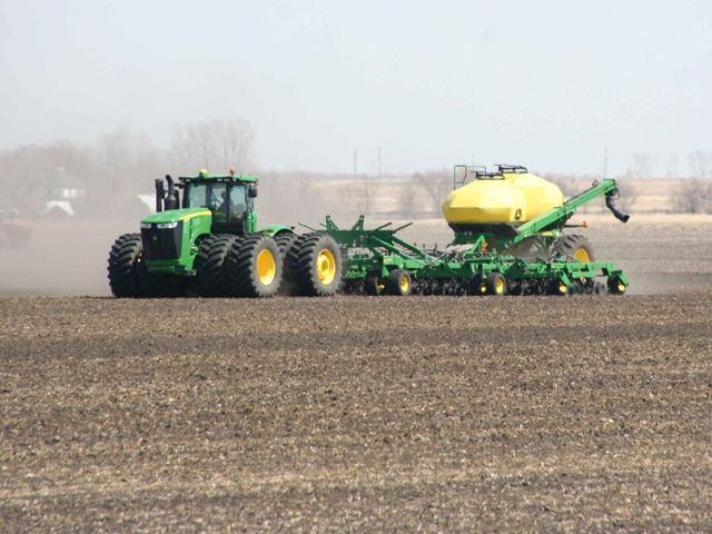 Autumn grain sowing carried out on large area of land in Azerbaijan