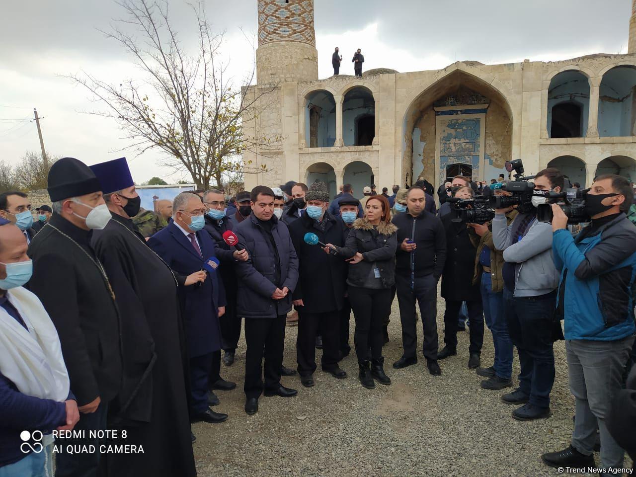 Assistant to Azerbaijan's president, diplomats, Garabagh FC representatives visit Aghdam Mosque