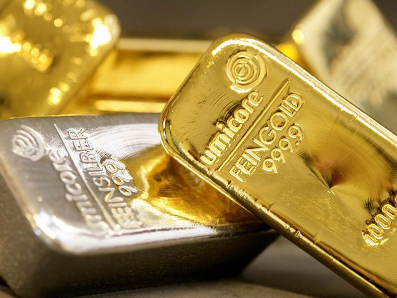 Gold, silver prices in Azerbaijan lower