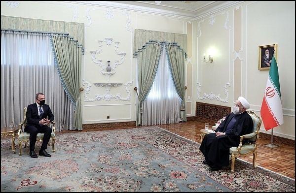 Azerbaijani FM meets Iranian president [PHOTO]