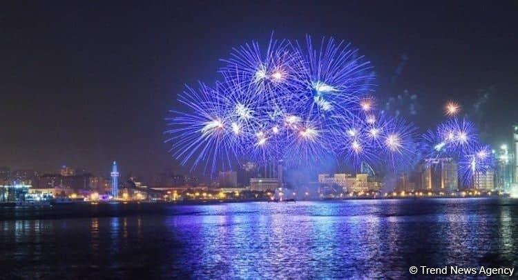 Spectacular fireworks filled sky in Baku [PHOTO]