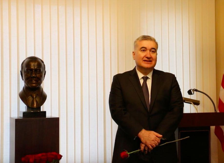 US honors blessed memory of Azerbaijan's National Leader Heydar Aliyev [PHOTO] - Gallery Image