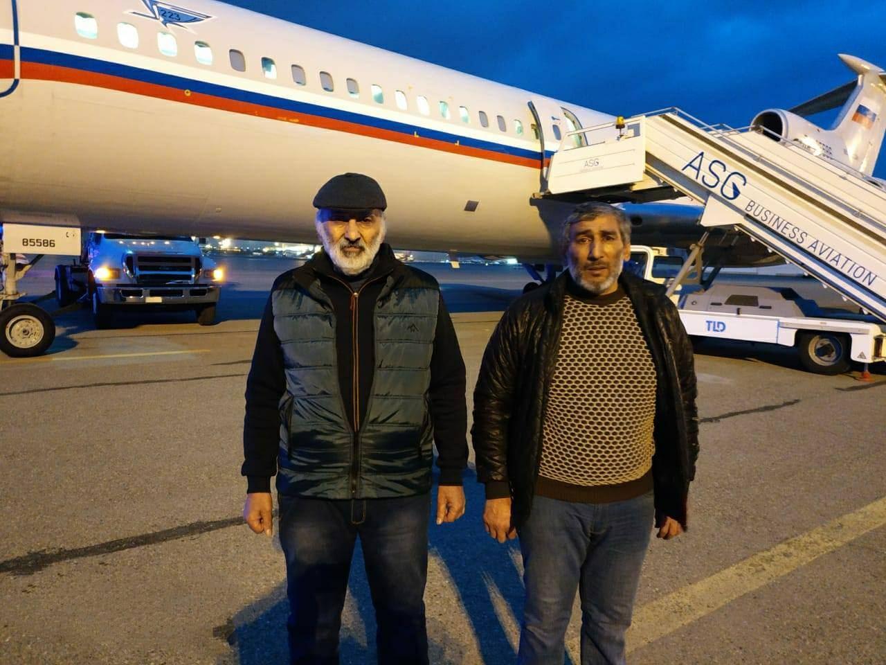 Two hostages arrive in Baku after President Aliyev secures their release from Armenian capitivity [UPDATE]