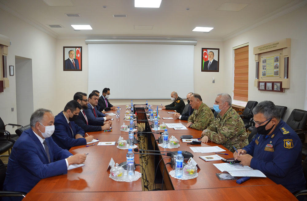 Azerbaijani, Afhgan top officials discuss military cooperation, regional security