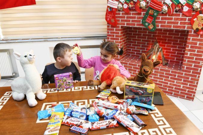 Heydar Aliyev Foundation sends New Year gifts to orphanages, boarding schools [PHOTO]