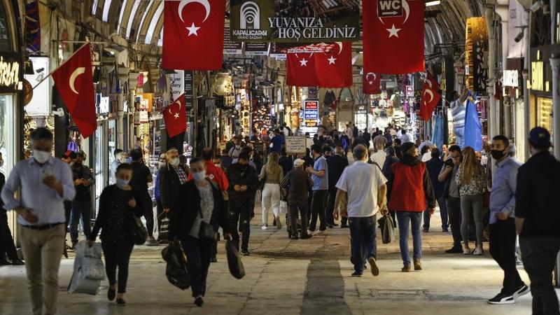 Turkey under holiday curfew