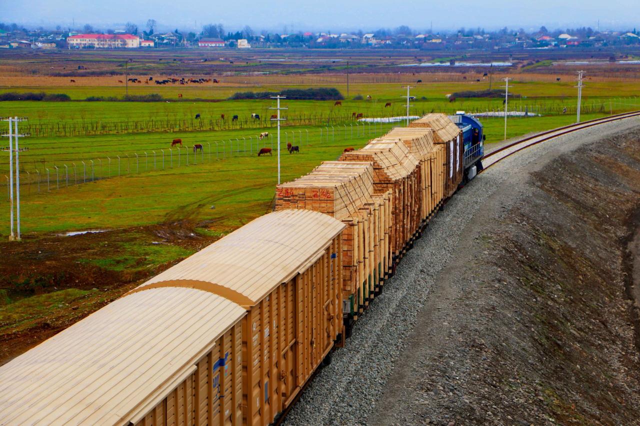 ADY Express boosts cargo transportation volume at Astara terminal