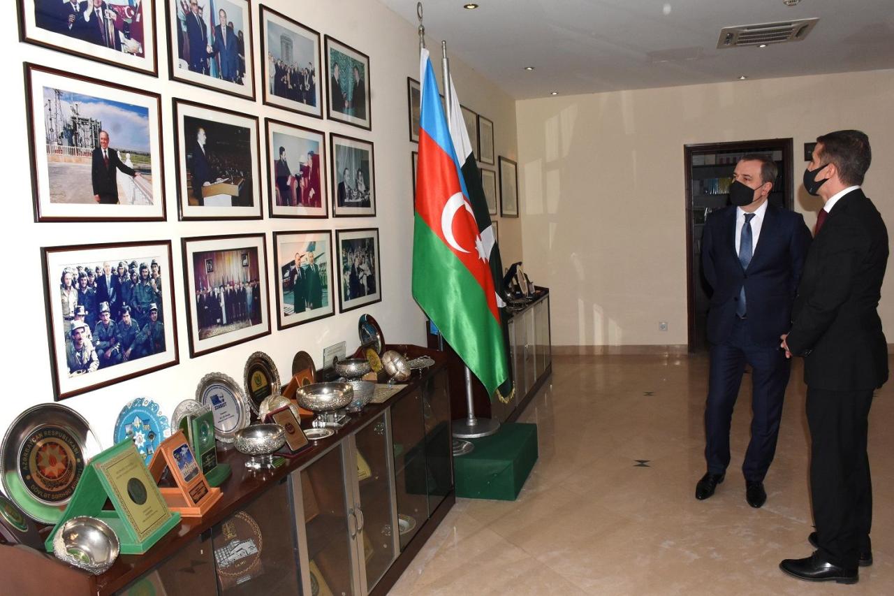 Azerbaijani FM visits Azerbaijani embassy in Pakistan [PHOTO]
