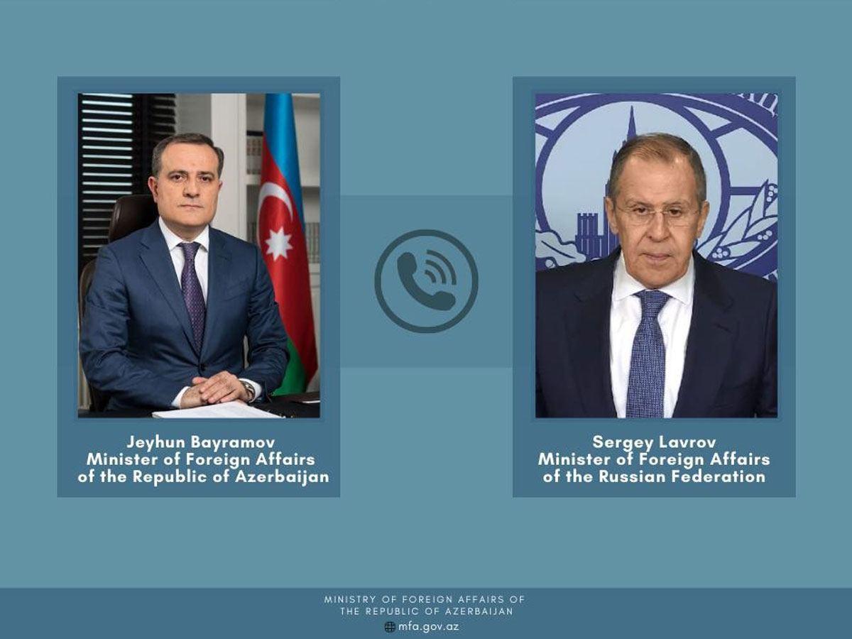 Azerbaijani, Russian FMs discuss current situation in region