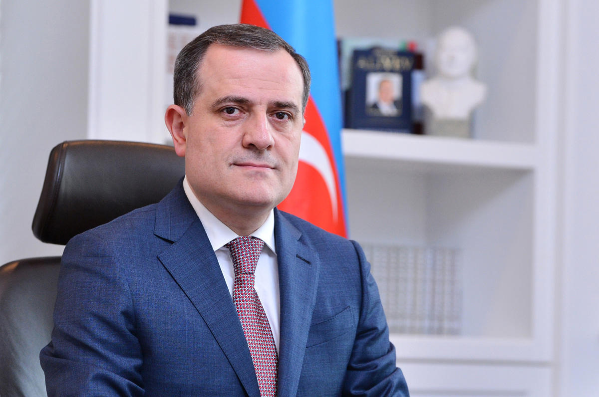 Azerbaijani FM, OSCE mediators mull Karabakh peace deal
