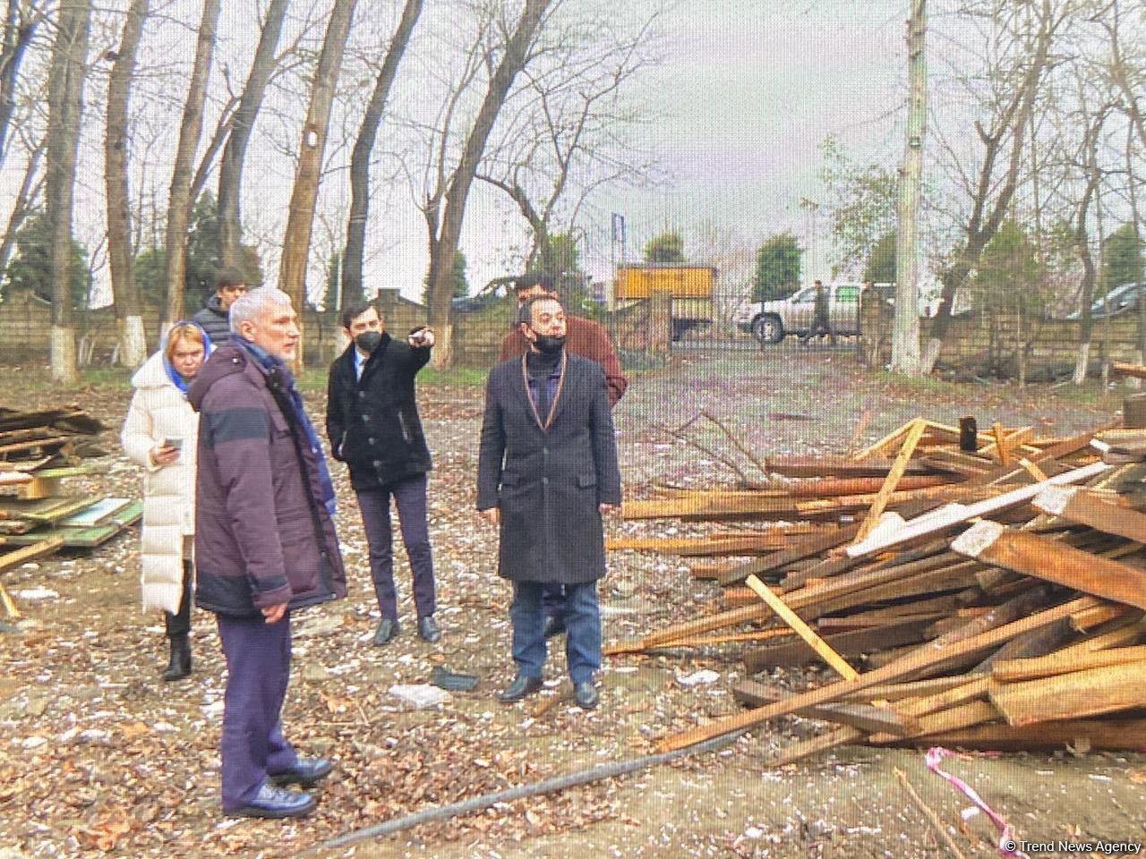Russian MP acquainted with barbarity of Armenians in Barda - Trend TV [PHOTO/VIDEO]