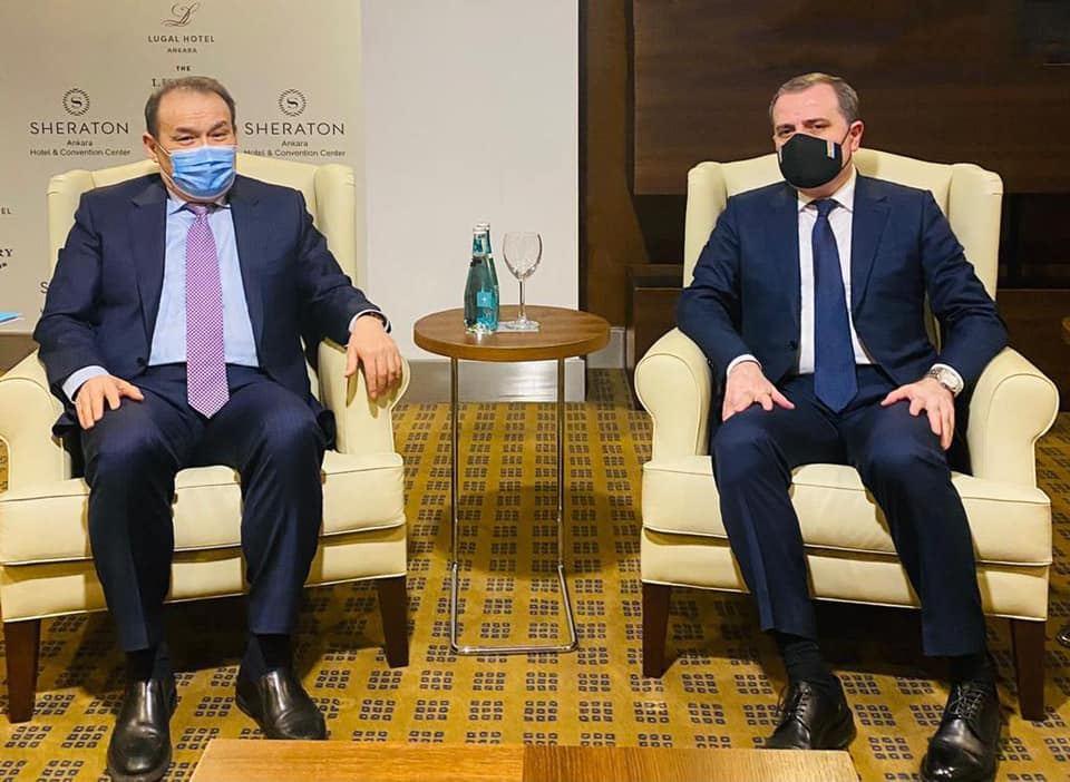 Azerbaijani FM meets with sec-gen of Turkic Council