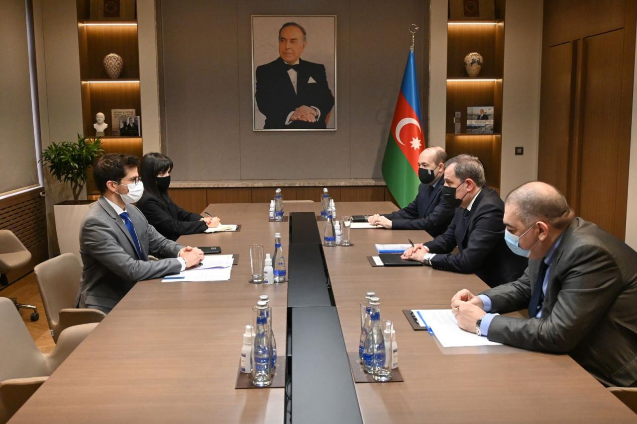 Azerbaijani FM, Israeli envoy mull Karabakh peace deal