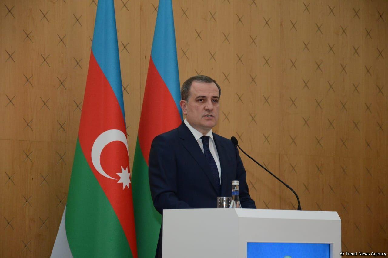 Azerbaijan urges Armenia to stop sending troops to Karabakh