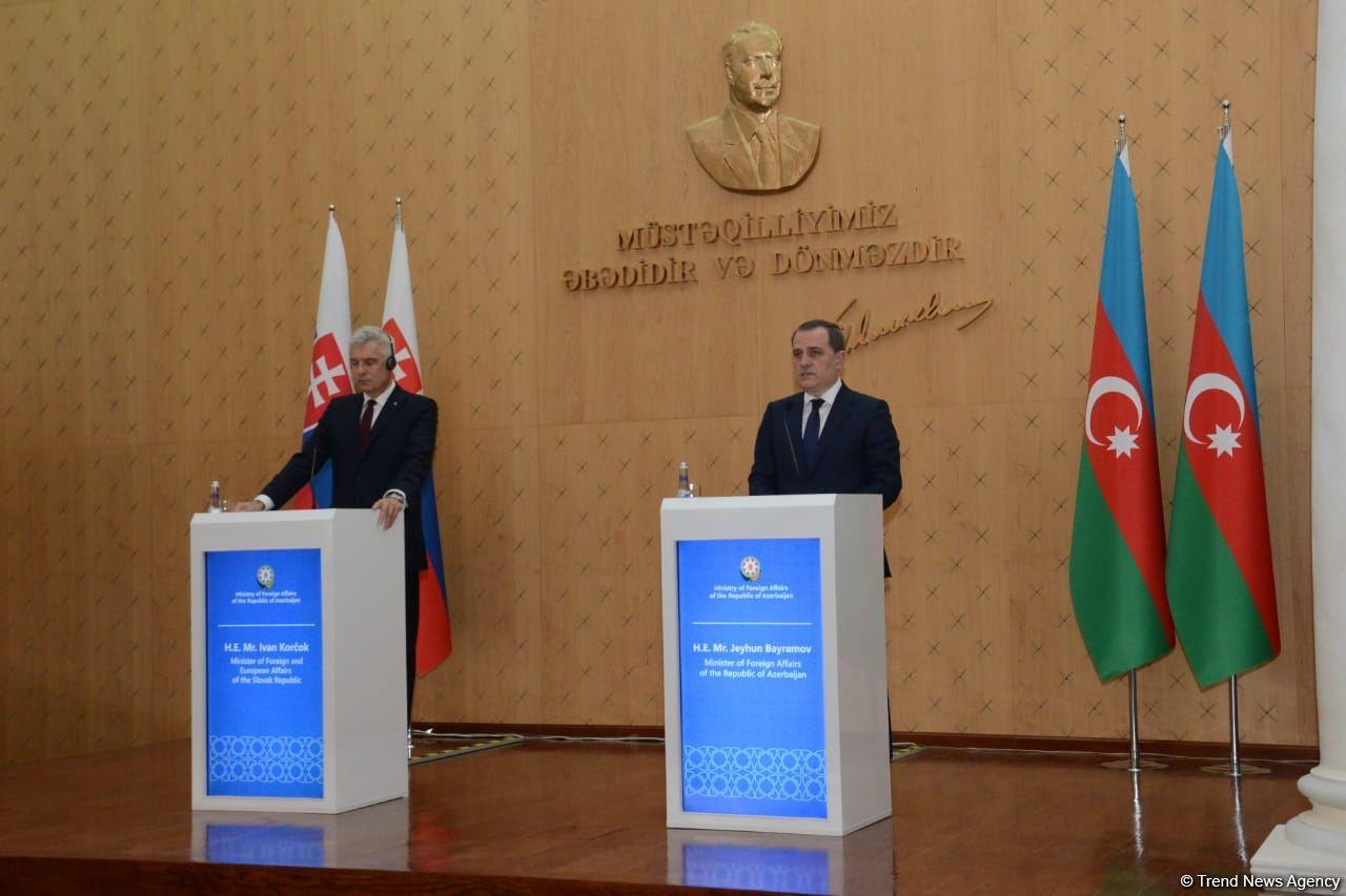 Baku hosting joint press-conference between Azerbaijani, Slovak FMs [VIDEO]