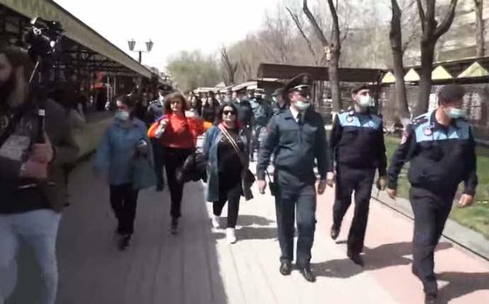 Armenian police begin arresting members of opposition