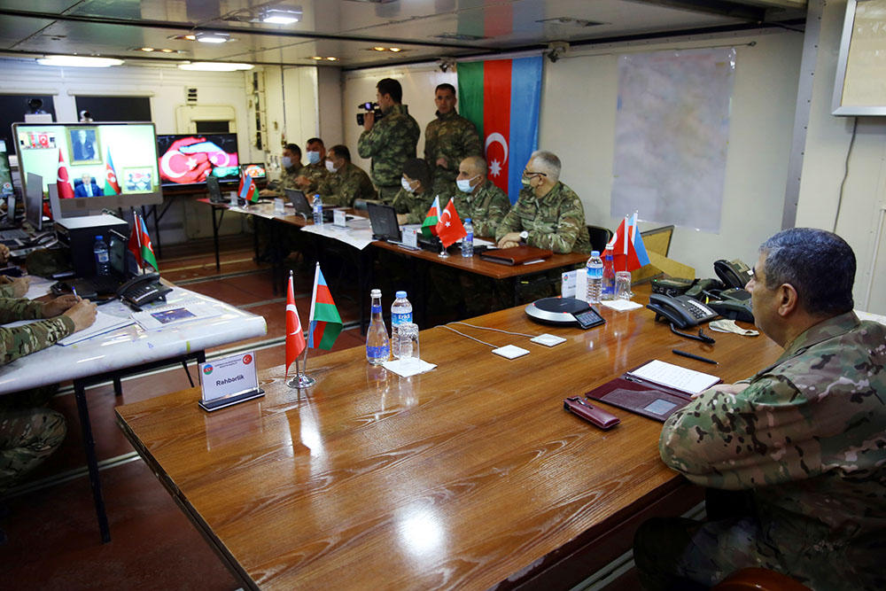 Defence chiefs review collaboration of Azerbaijani,Turkish troops [PHOTO/VIDEO]