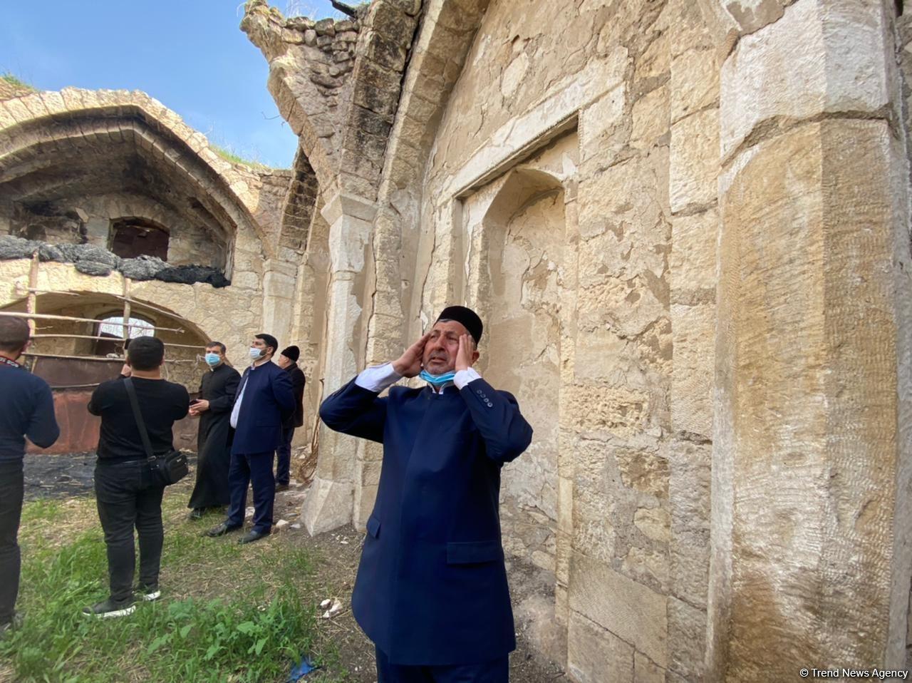 Islamic prayer call sounded in Azerbaijani Aghdam's Giyasly mosque [PHOTO]