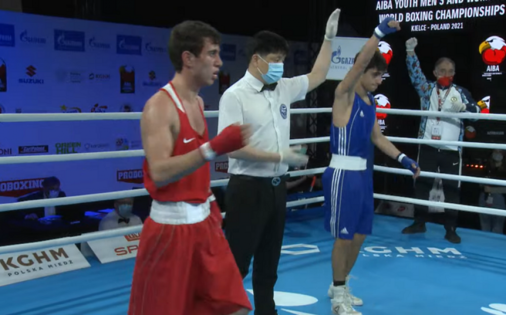 Azerbaijani boxer beats Armenian rival