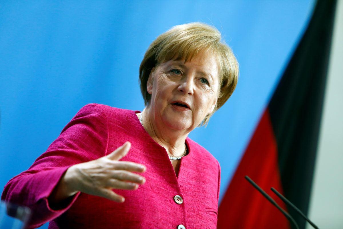 Merkel calls for observing int'l law to avoid conflicts as Karabakh crisis