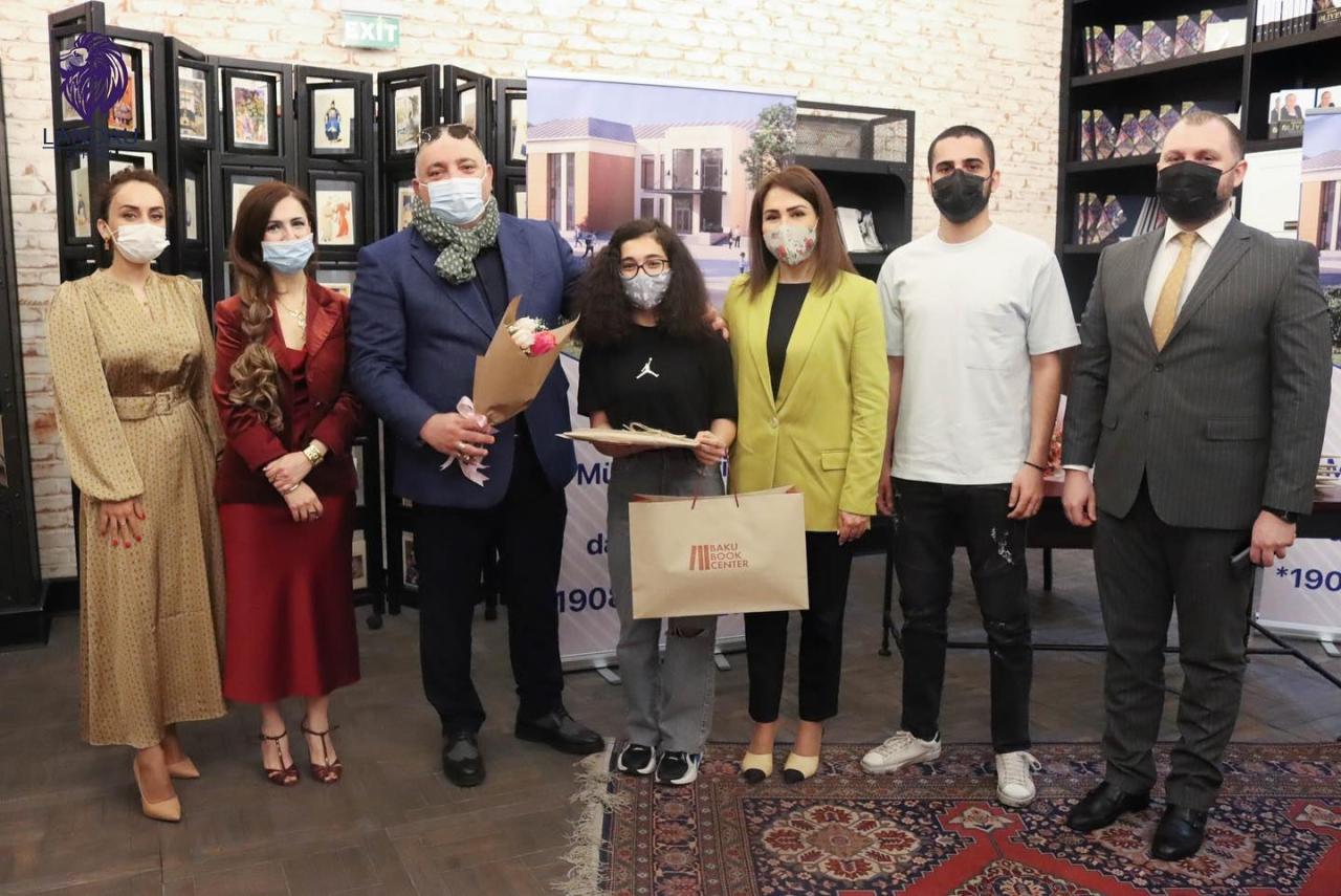 Baku Book Center awards essay contest winners [PHOTO] - Gallery Image