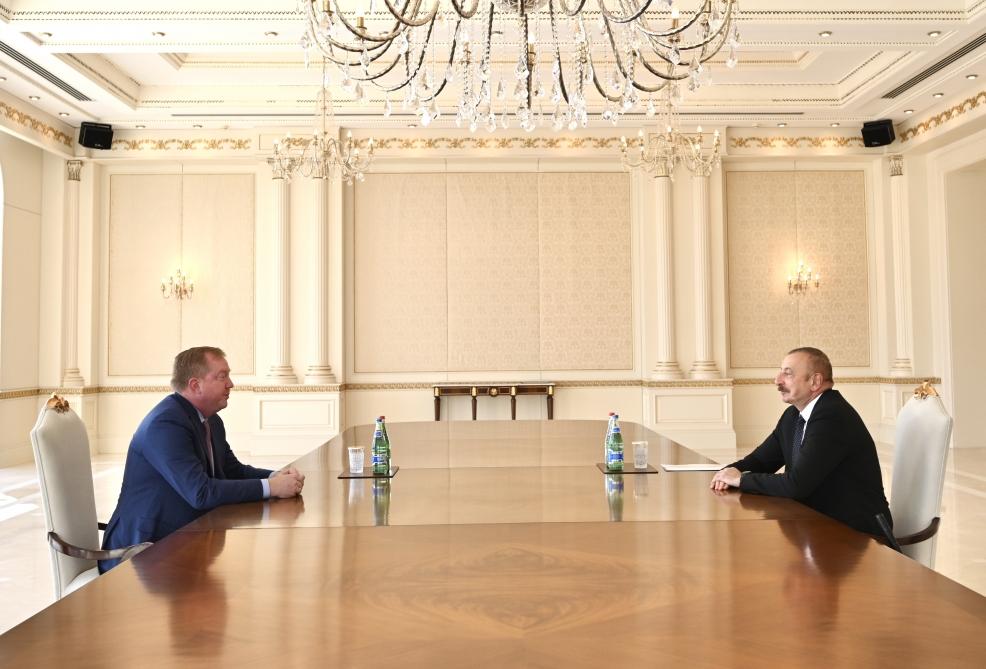 Aliyev, Boeing Commercial Airplanes CEO discuss construction of new airports in Azerbaijan [UPDATE]