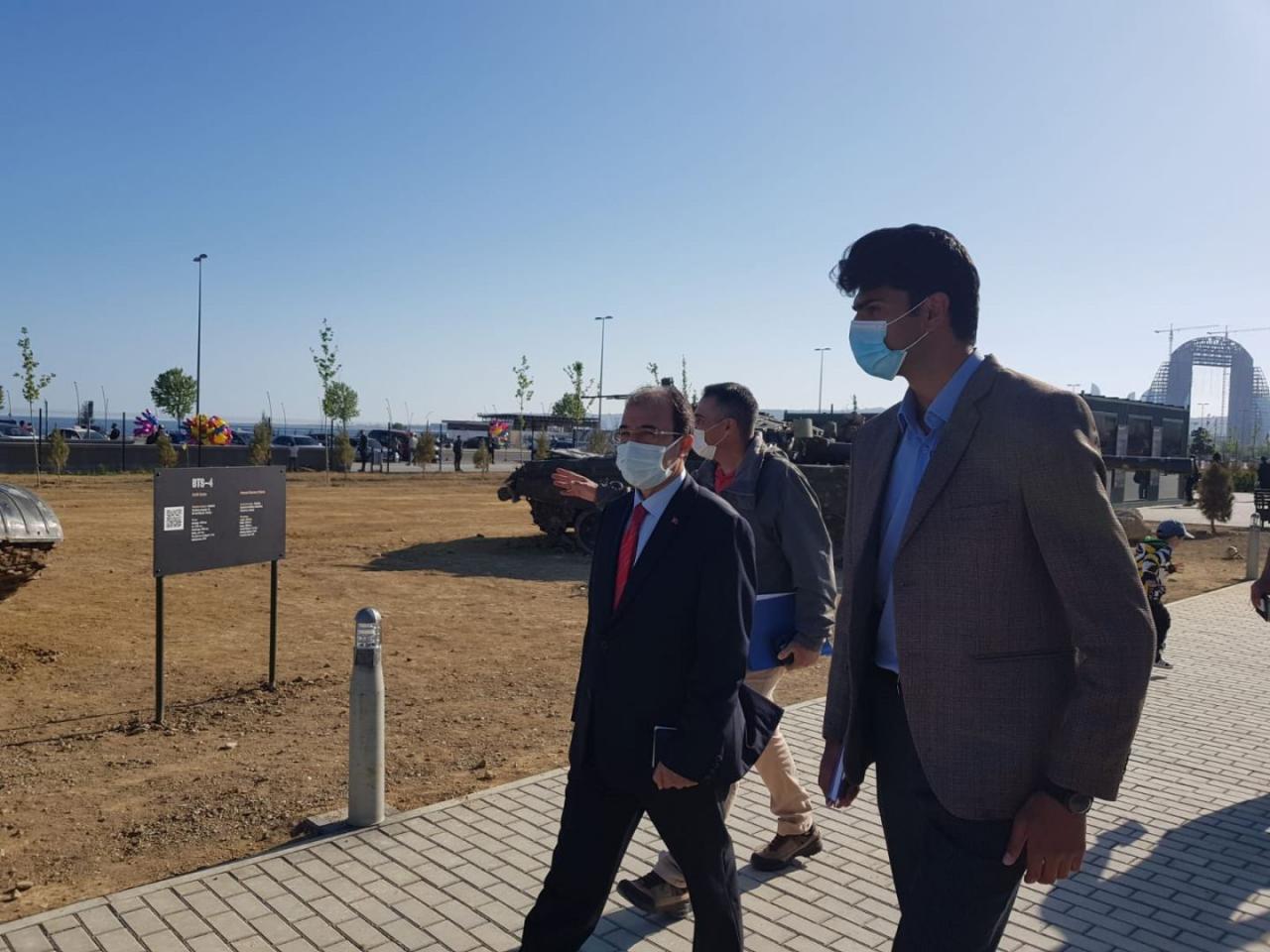 Turkish Ambassador to Azerbaijan visits War Trophy Park in Baku [PHOTO] - Gallery Image