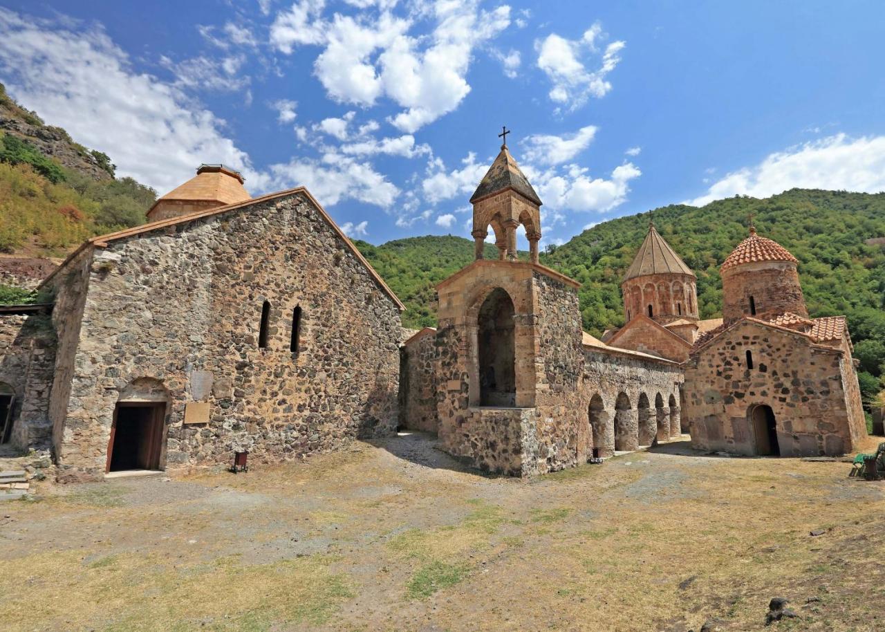 Albanian-Udi religious community of Azerbaijan visits Khudavang monastery