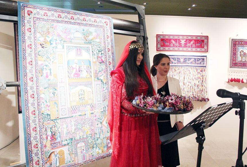 Carpet Weavers' Day marked in Baku [PHOTO] - Gallery Image
