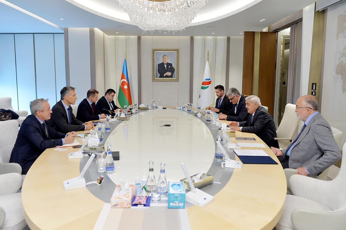 SOCAR, Signify mull cooperation opportunities [PHOTO]