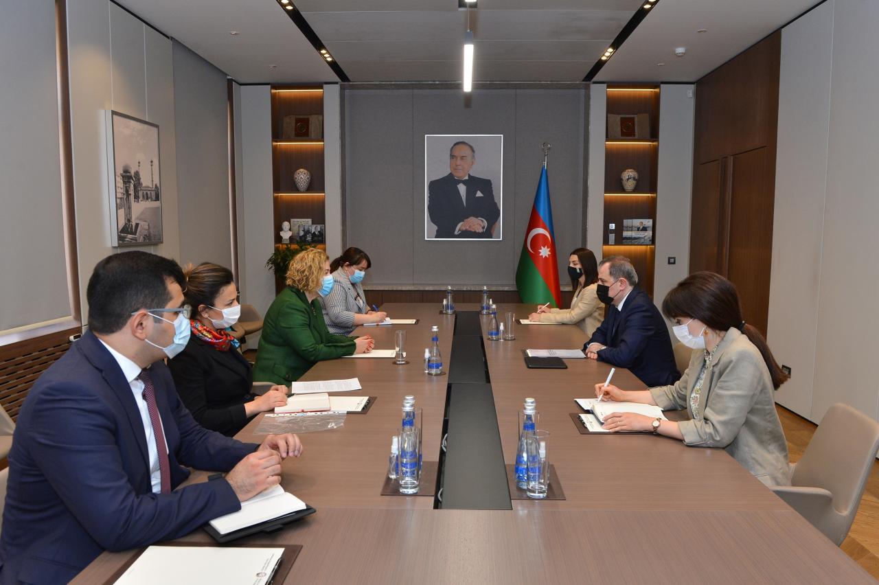 Azerbaijan, WHO mull co-op, fight against COVID-19 [PHOTO]