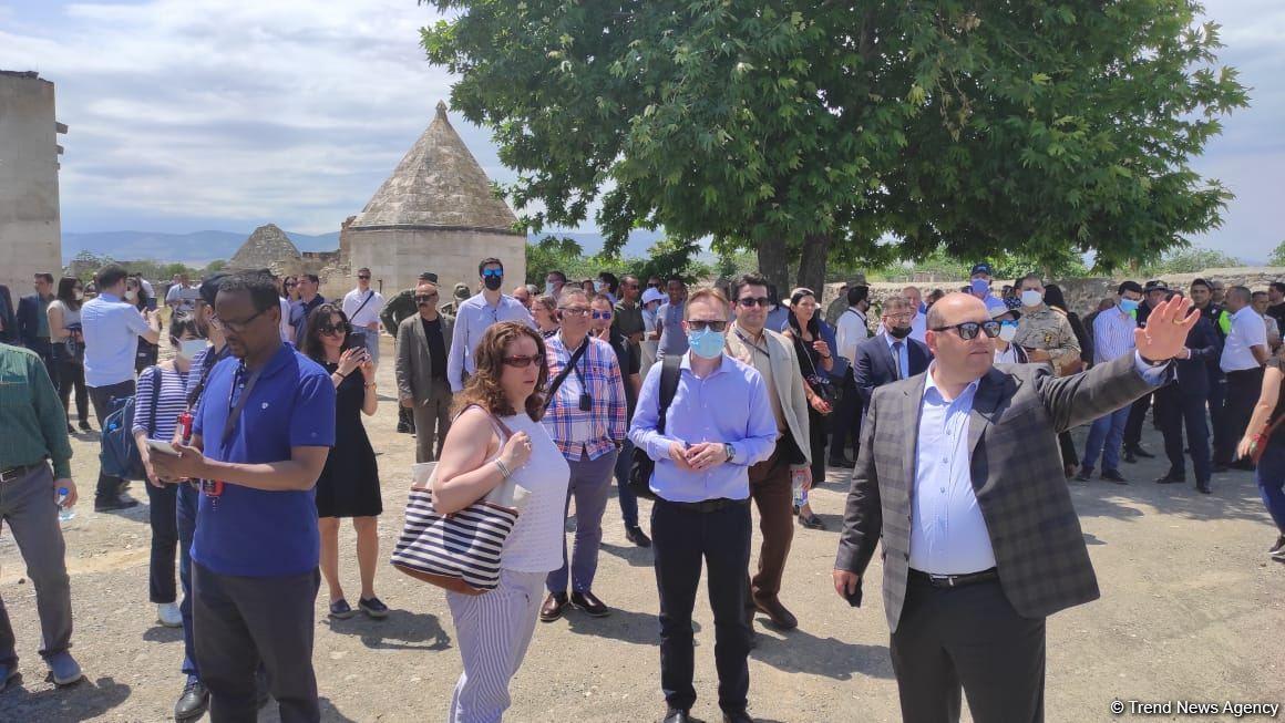 Foreign diplomats visit Imaret complex in Agdam destroyed by Armenia [PHOTO]