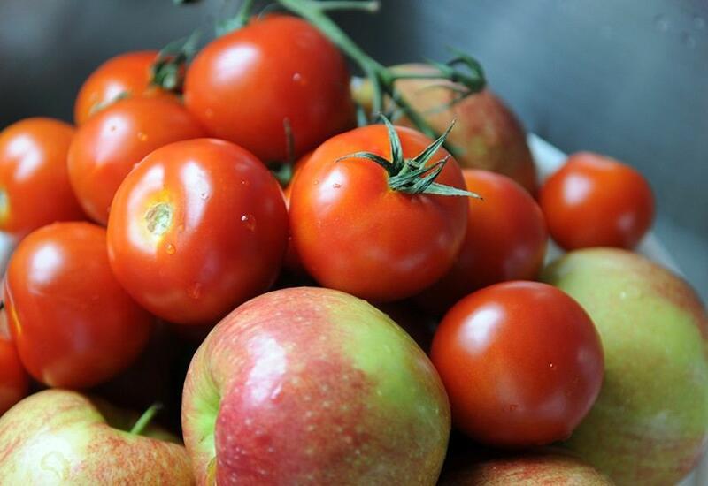 Russia to start importing Azerbaijani apples, tomatoes by railway