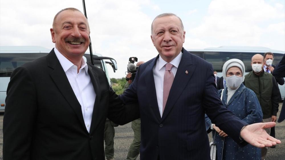 Azerbaijani president welcomes Turkish president in Fuzuli region [PHOTO]