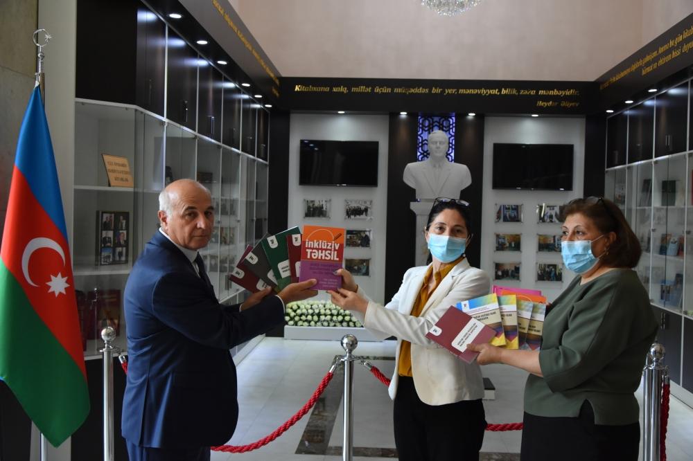 More books donated to libraries in liberated regions [PHOTO]