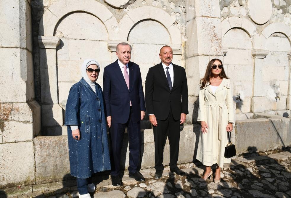 Presidents of Azerbaijan and Turkey visit Khan Gizi spring in Shusha [PHOTO]