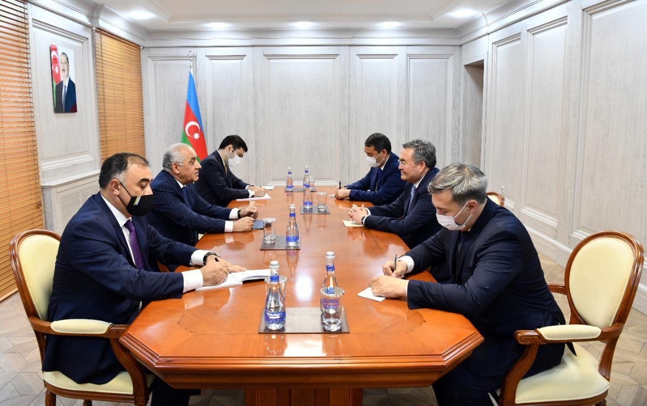 Prime Minister of Azerbaijan meets with Deputy Prime Minister of Kazakhstan