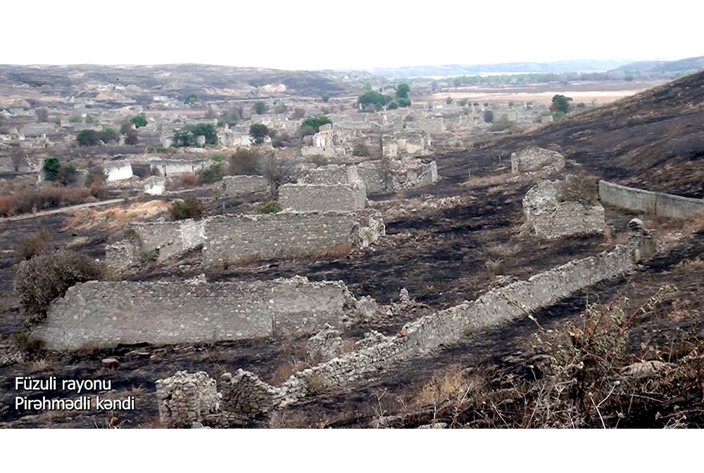 Azerbaijan shows footage from liberated Pirahmadli village of Fuzuli district (VIDEO)