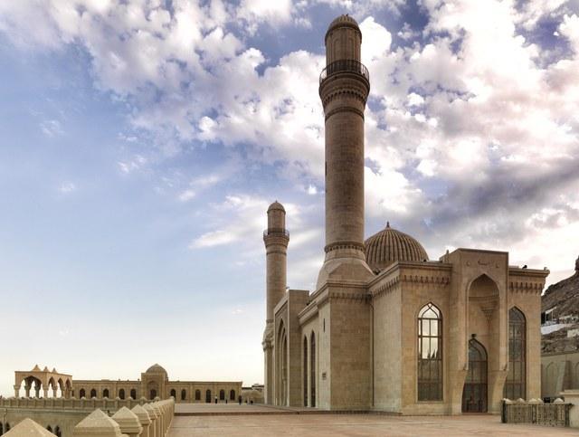 Islamic heritage.Bibiheybat Mosque [VIDEO]