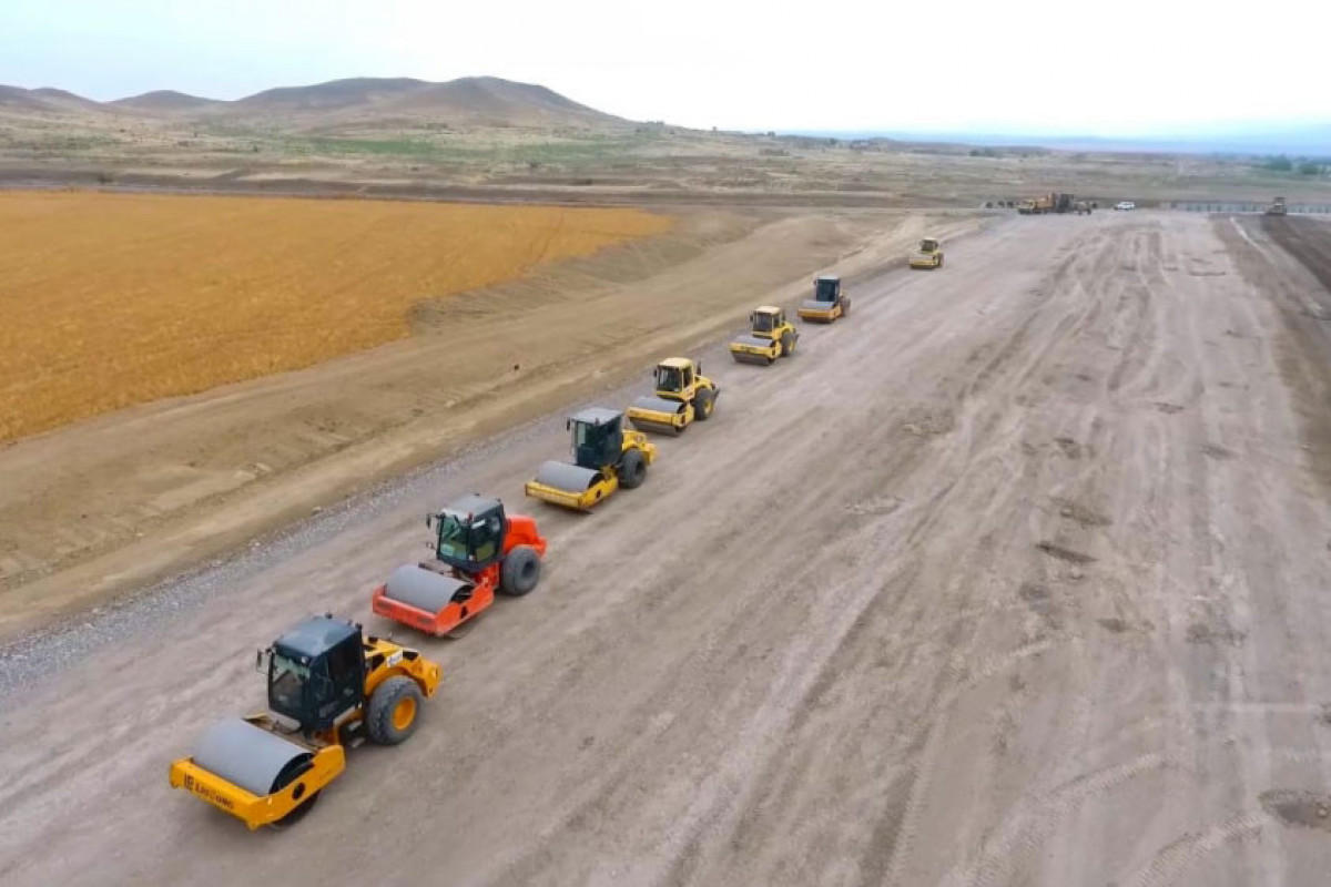 Azerbaijan constructs new road in liberated territories