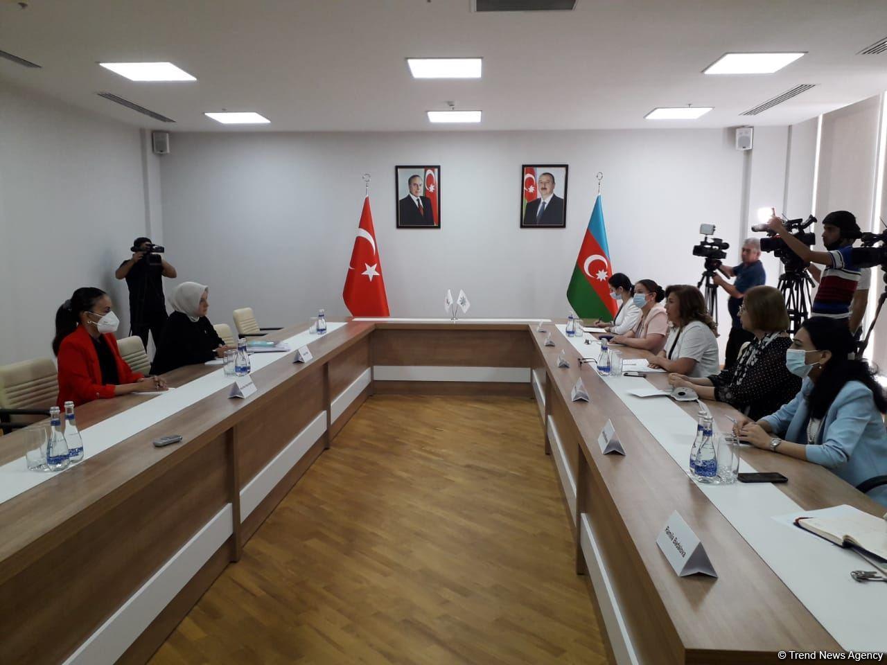 Another meeting held in Baku between ruling parties of Turkey and Azerbaijan [PHOTO]