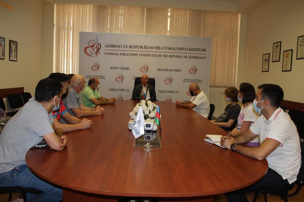 Paralympic Committee holds meeting with swimming team [PHOTO]