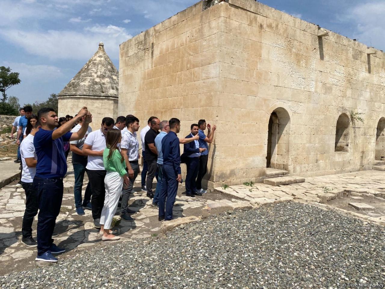 Delegation of volunteer organizations embark on visit to Azerbaijan’s Aghdam [PHOTO]